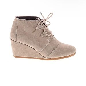 Women's Tan Wedge Ankle Boots - TOMS size 6